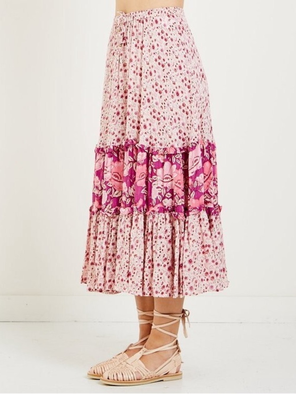 Spell and the Gypsy Women's Winona Floral Printed Tiered Boho Midi Skirt Sz XXS